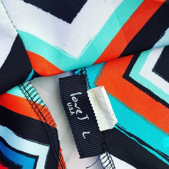 Multicolor Chevron Print Pencil Skirt - Picture 2 of 3